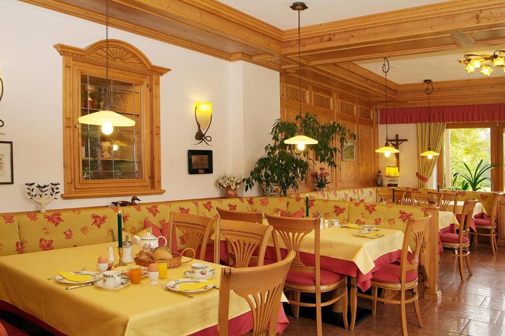 Hotel Gasthof Jaegerhaus Sankt Peter Exteriör bild