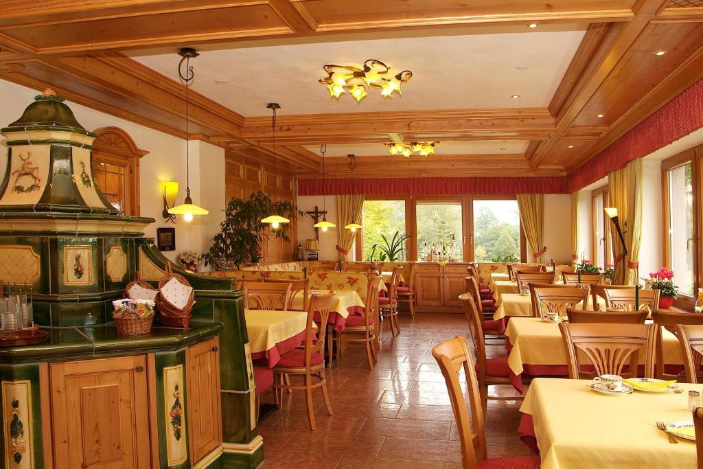 Hotel Gasthof Jaegerhaus Sankt Peter Exteriör bild
